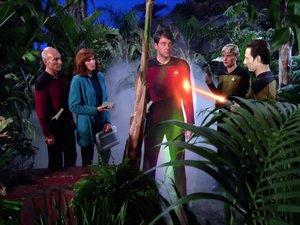 Star Trek: The Next Generation Season 1, Episode 20 : The Arsenal of Freedom